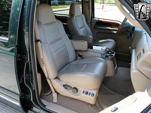 Used 2003 Ford Excursion Limited image 26