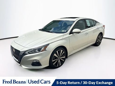 Used 2020 Nissan Altima 2.5 Platinum AWD/4WD image 3