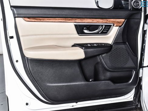 Used 2022 Honda CR-V Touring image 15