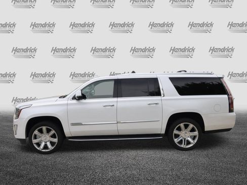 Used 2016 Cadillac Escalade ESV Luxury AWD/4WD image 6