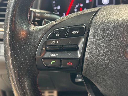 Used 2018 Hyundai Elantra Sport FWD image 19