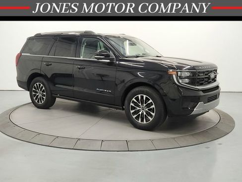 Used 2025 Ford Expedition Platinum AWD/4WD image 1