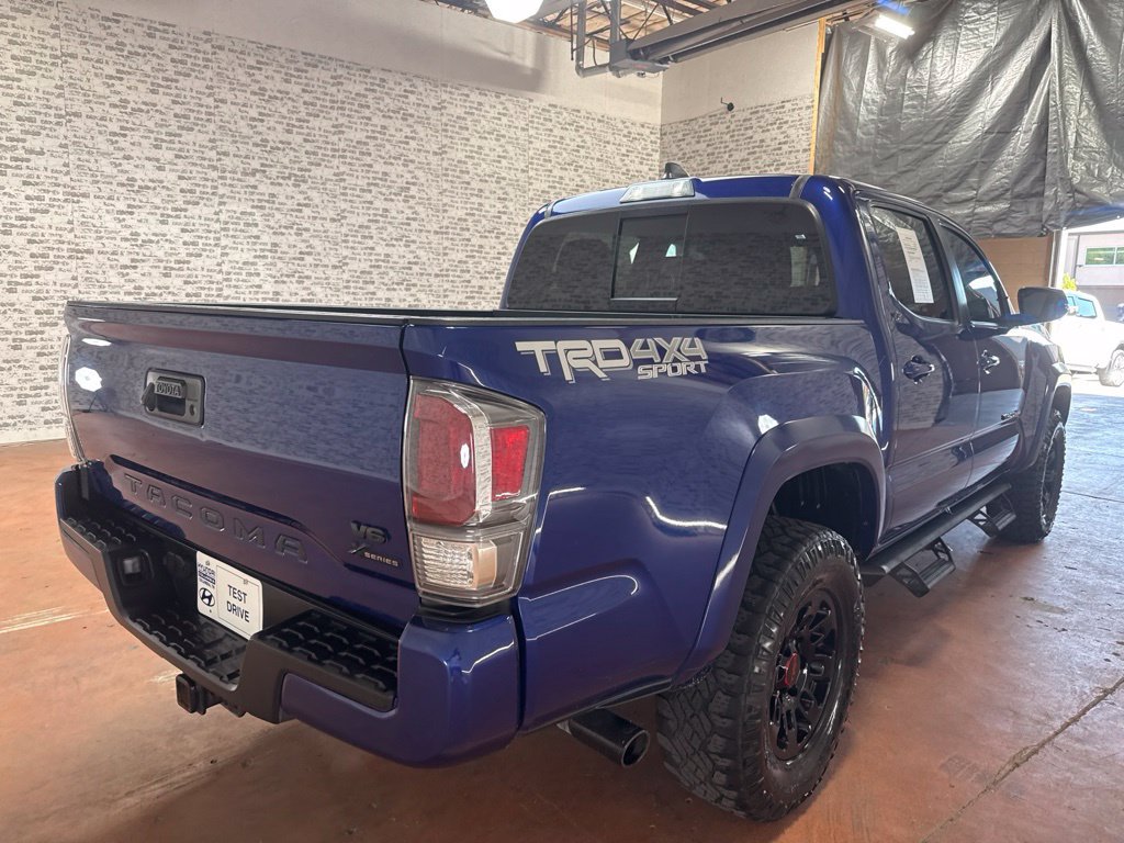 Used 2022 Toyota Tacoma TRD Sport AWD/4WD image 7