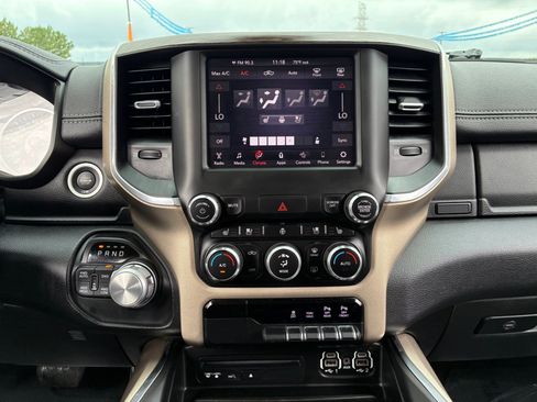 Used 2019 RAM 1500 Laramie image 23
