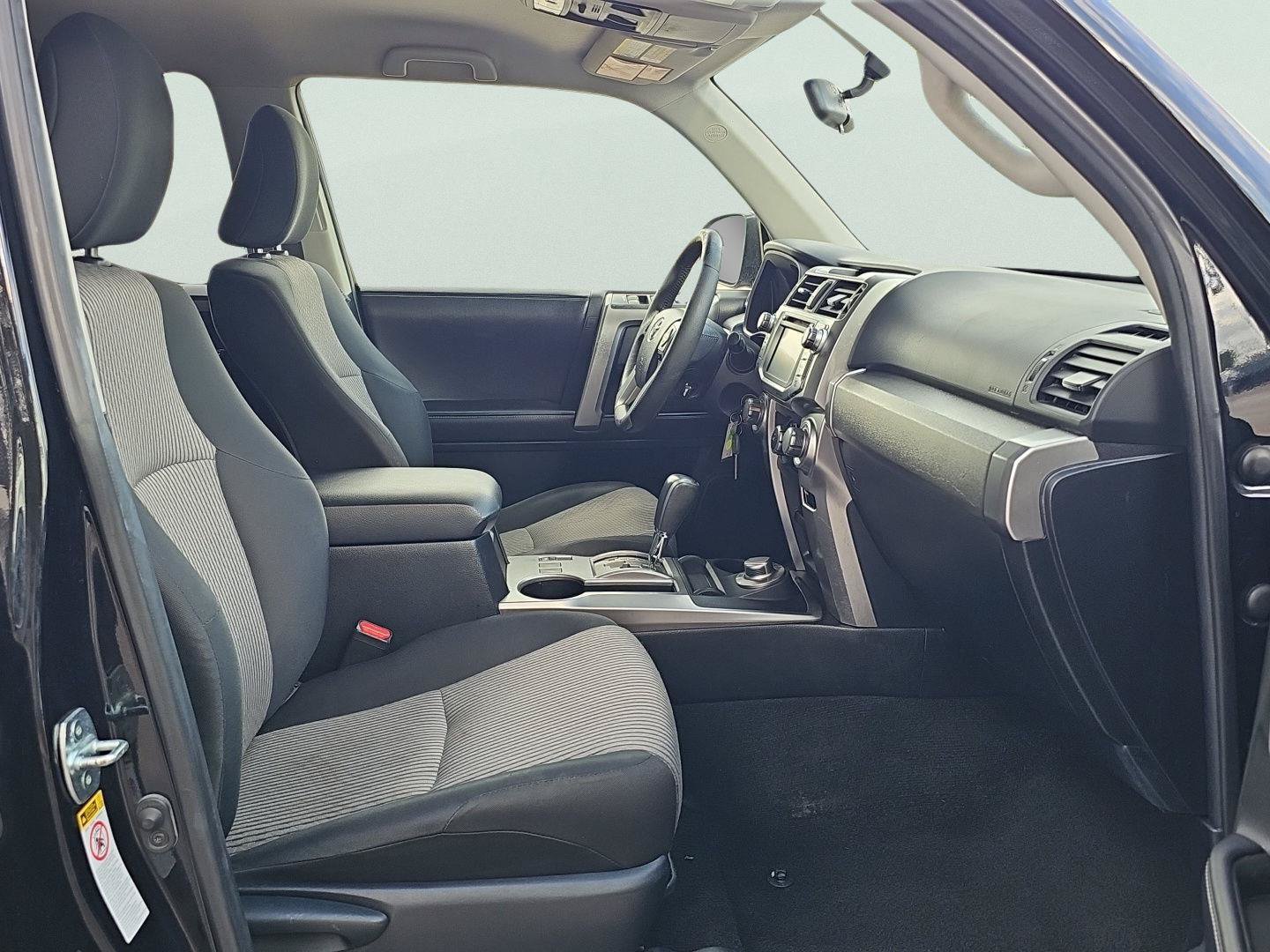 Used 2019 Toyota 4Runner SR5 AWD/4WD image 27