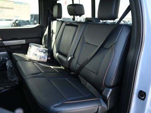 New 2026 Ford F250 Lariat w/ Black Appearance Package AWD/4WD image 69