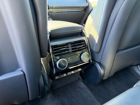 Used 2024 Land Rover Range Rover Sport Dynamic SE image 25