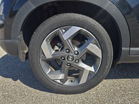 Used 2022 Hyundai Venue SEL FWD image 27