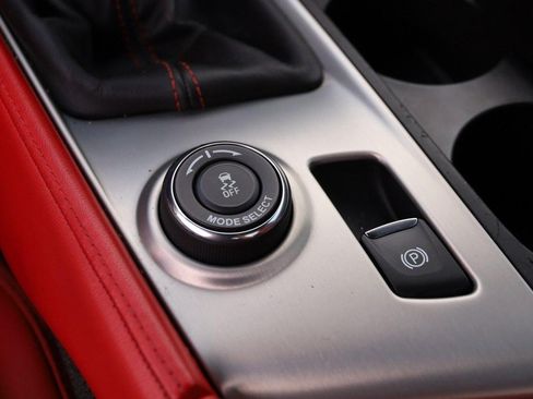 Used 2016 Chevrolet Corvette Stingray Convertible w/ 2LT Preferred Equipment Group RWD image 19