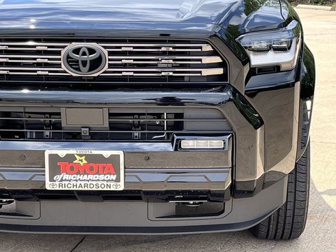 Used 2026 Toyota 4Runner Limited AWD/4WD image 8