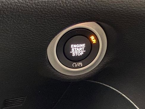 New 2026 Chrysler Pacifica Limited w/ S Appearance Package image 46