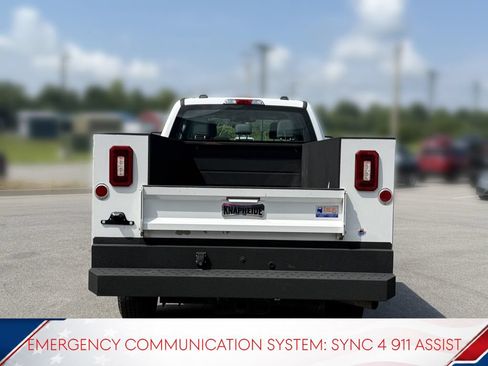 Used 2023 Ford F250 XL w/ Snow Plow/Camper Package AWD/4WD image 5