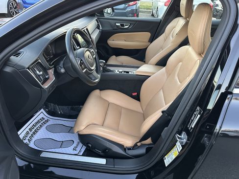 Used 2019 Volvo S60 T6 Inscription image 8