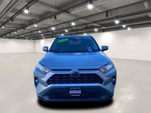 Used 2020 Toyota RAV4 XLE Premium image 2