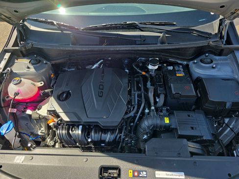 Used 2025 Kia Sportage LX image 29