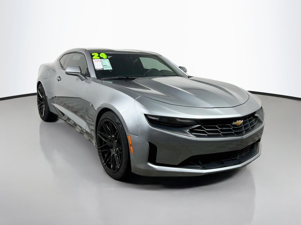 Used 2024 Chevrolet Camaro LT RWD image 1