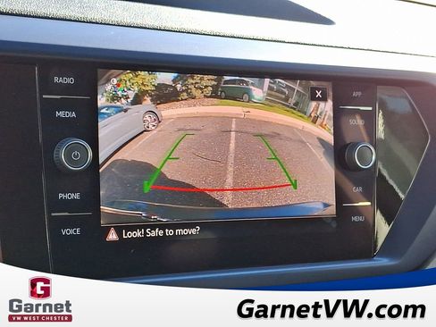 Certified 2022 Volkswagen Taos SE image 18