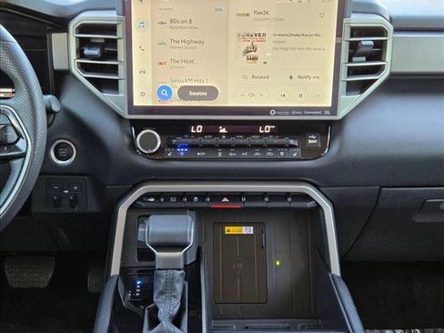 Used 2024 Toyota Tundra Limited image 15