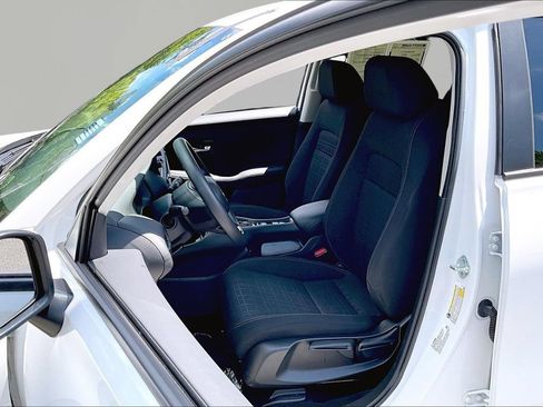 Used 2024 Honda HR-V LX image 17