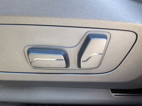 Used 2026 BMW X2 xDrive28i image 18