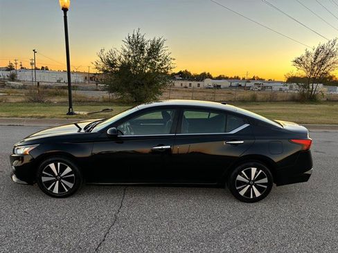 Used 2021 Nissan Altima 2.5 SV image 5