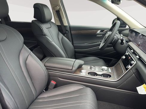 New 2026 Genesis GV80 2.5T Select AWD/4WD image 13