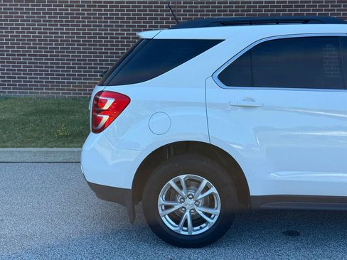 Used 2017 Chevrolet Equinox LT w/ Convenience Package FWD image 16