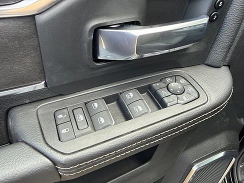 New 2026 RAM 2500 Laramie w/ Night Edition AWD/4WD image 19