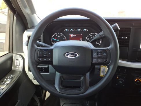 Certified 2024 Ford F350 XL w/ FX4 Off-Road Package AWD/4WD image 21