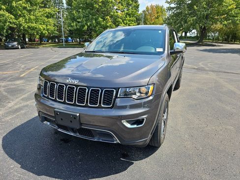 Used 2020 Jeep Grand Cherokee Limited AWD/4WD image 2