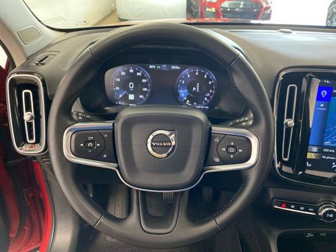 Used 2020 Volvo XC40 T5 Momentum AWD/4WD image 18
