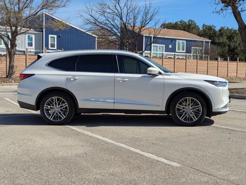 Certified 2023 Acura MDX SH-AWD w/ Advance Package image 3