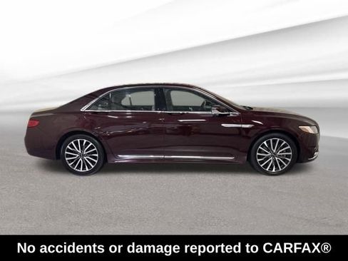 Used 2017 Lincoln Continental Select w/ Climate Package image 2