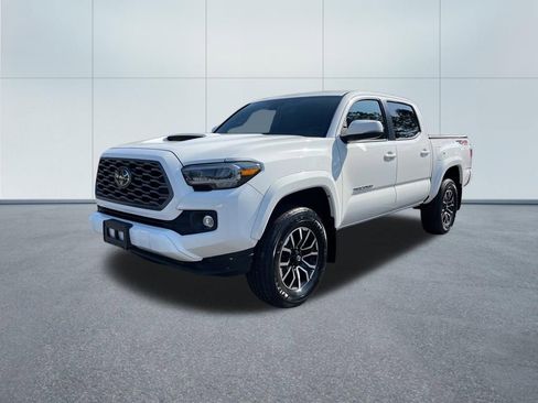 Certified 2023 Toyota Tacoma TRD Sport w/ Technology Package image 2