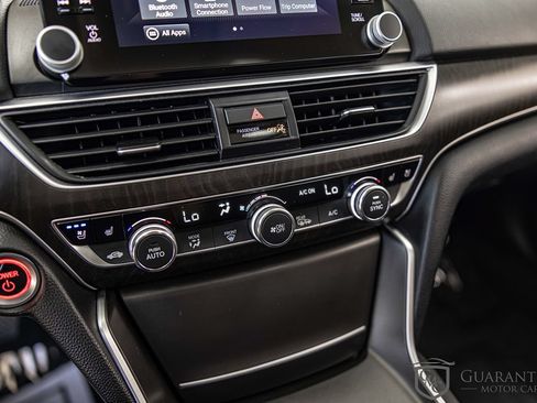Used 2021 Honda Accord Touring image 29