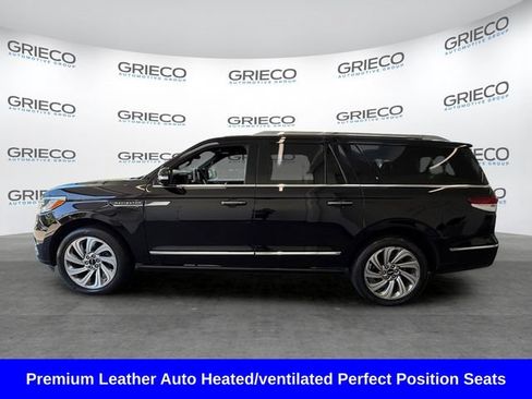 Used 2022 Lincoln Navigator L Reserve RWD image 4