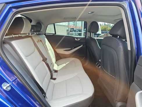 Used 2022 Hyundai Ioniq Limited image 12