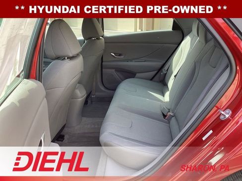 Certified 2023 Hyundai Elantra SE FWD image 14