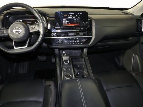 Used 2022 Nissan Pathfinder SL w/ SL Premium Package image 10