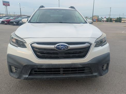 Used 2020 Subaru Outback Premium AWD/4WD image 6