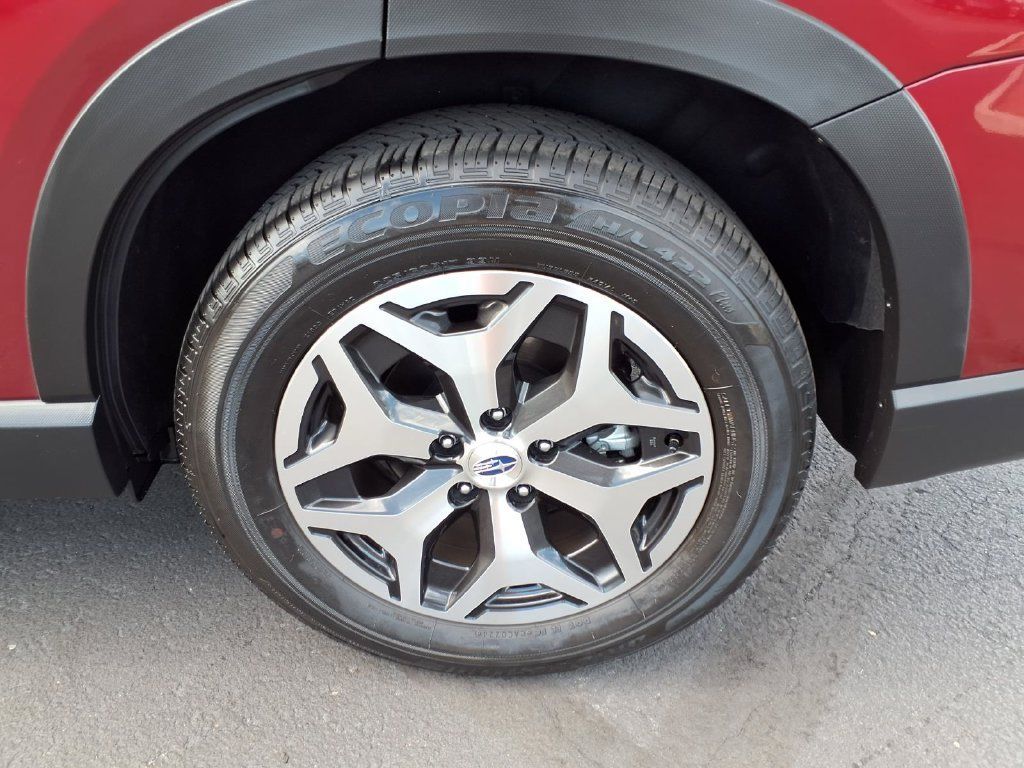 Certified 2024 Subaru Forester Premium AWD/4WD image 14