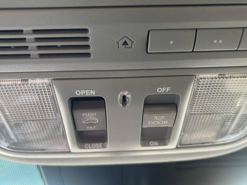 Used 2022 Honda CR-V EX-L image 31