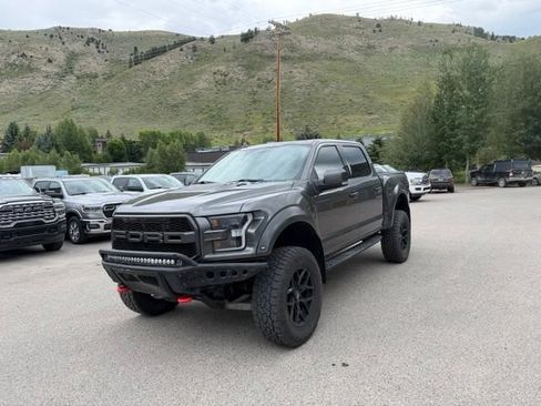 Used 2019 Ford F150 Raptor w/ Equipment Group 802A Luxury AWD/4WD image 3