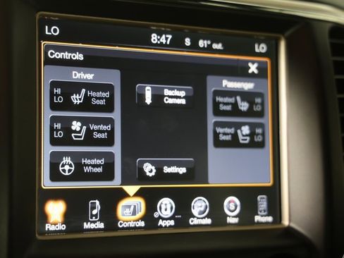 Used 2017 Jeep Grand Cherokee Limited w/ Luxury Group II image 11