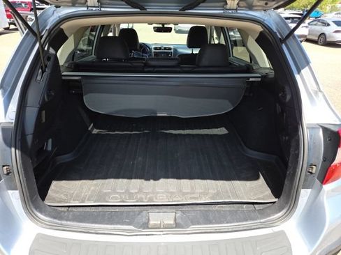 Used 2018 Subaru Outback 3.6R Limited AWD/4WD image 8