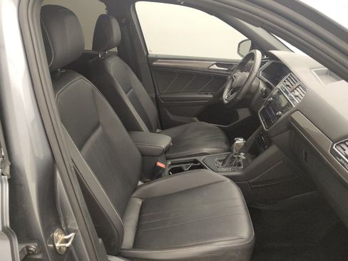 Used 2022 Volkswagen Tiguan SE R-Line FWD image 21