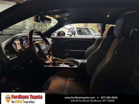 Used 2022 Dodge Challenger GT image 16