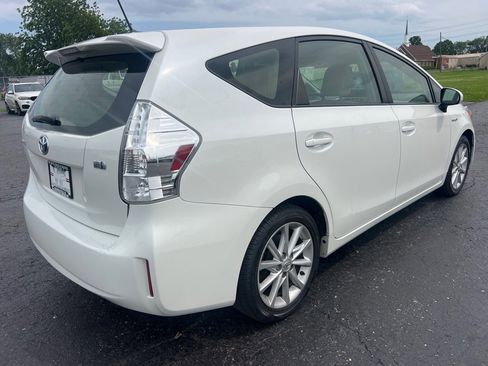 Used 2013 Toyota Prius V Five FWD image 7