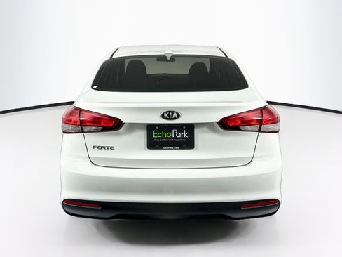 Used 2018 Kia Forte LX FWD image 7