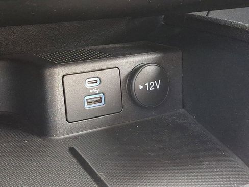 Used 2022 Ford Escape SE image 25